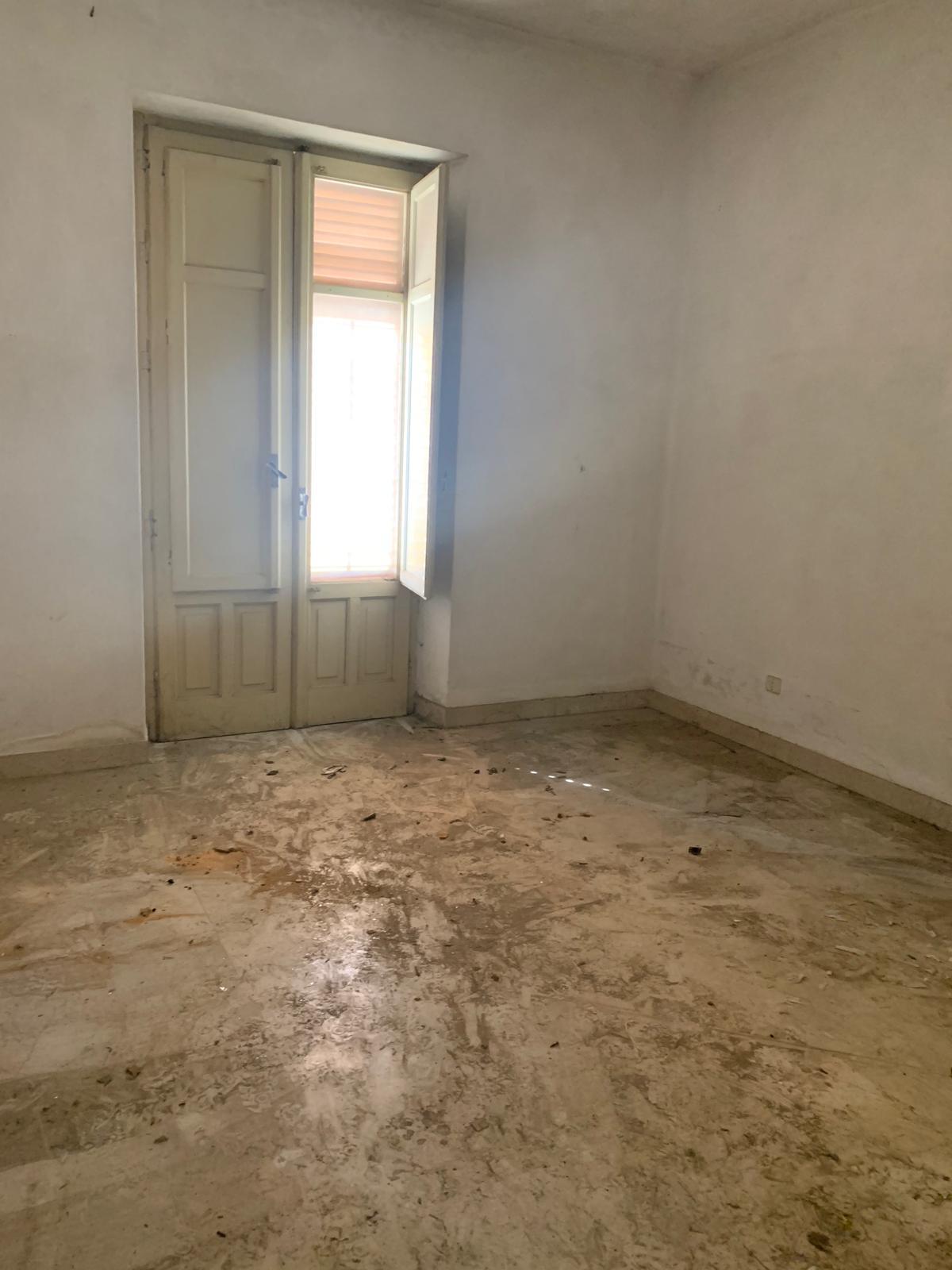 palazzina via angiò