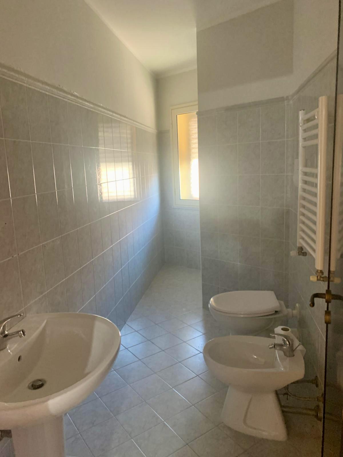 via nenni primo piano