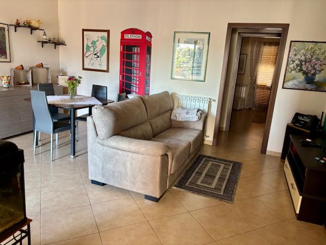 via petro nenni secondo piano