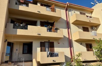 via petro nenni secondo piano